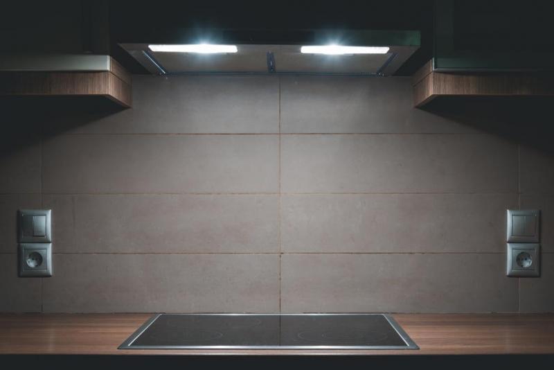 Les &eacute;tapes cl&eacute;s pour une pose de cr&eacute;dence parfaite &agrave; Lyon